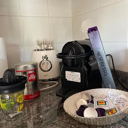 Tangerine Tree House * كالياري